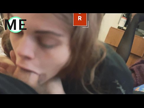 ❤️ घाँटी डिक, च्यातिएको प्यान्टीहोज र च्यातिएको हिल भेट्न राम्रो ❌ सेक्स
